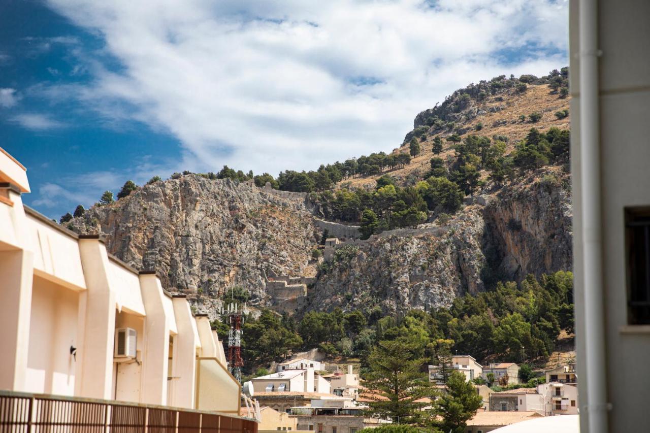 Amurusanza Cefalù Exteriör bild